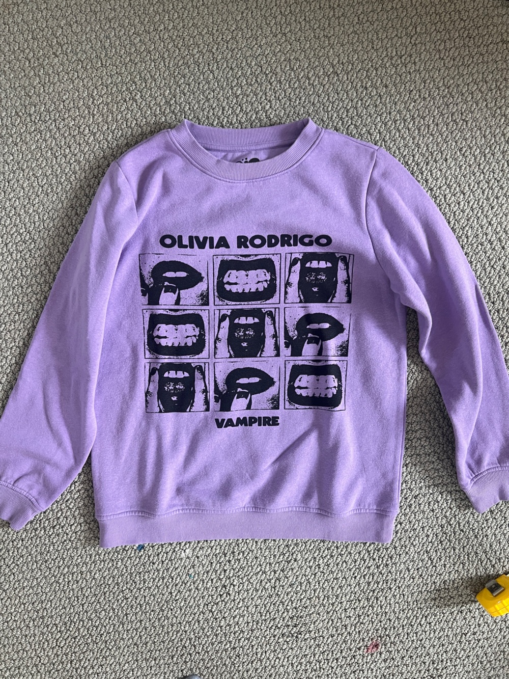 Olivia Rodrigo OR Graphic Crewneck Sweatshirt Purple Lavender medium